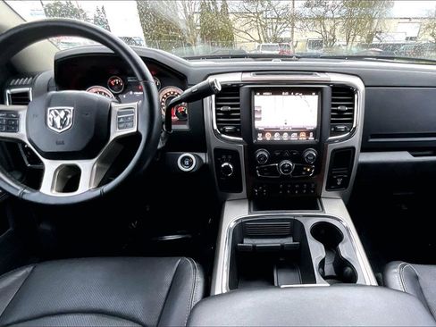 Used 2016 RAM 2500 Laramie w/ Convenience Group image 16