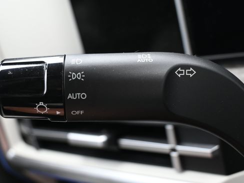 Used 2025 Hyundai Santa Fe Calligraphy FWD image 29