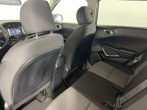 Used 2020 Kia Soul S image 27