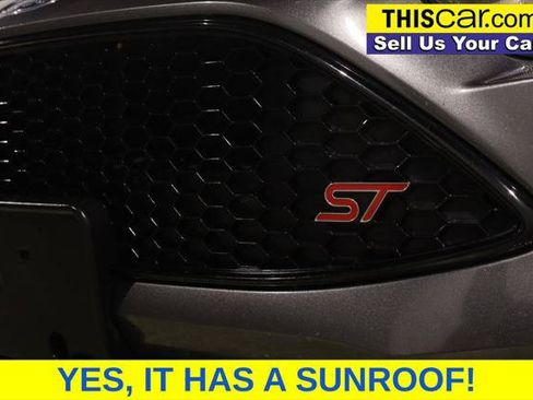 Used 2015 Ford Focus ST w/ Equipment Group 402A FWD image 13