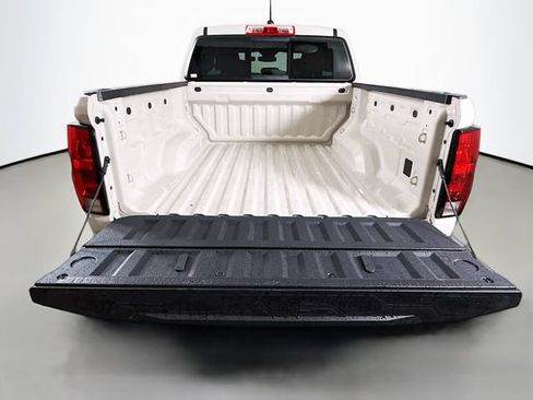 New 2026 Chevrolet Colorado Trail Boss AWD/4WD image 24