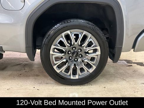 Used 2024 GMC Sierra 1500 Denali Ultimate image 14