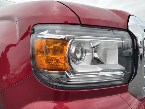 Used 2020 GMC Canyon Denali AWD/4WD image 9