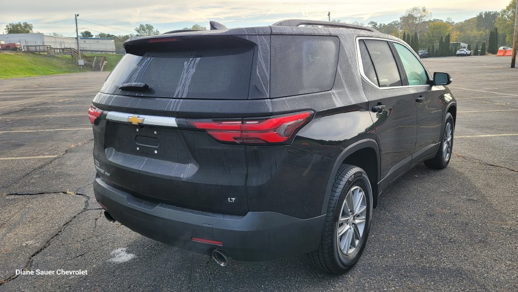 Used 2023 Chevrolet Traverse LT w/ LPO, Cargo Package AWD/4WD image 12