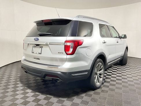 Used 2018 Ford Explorer Limited image 16