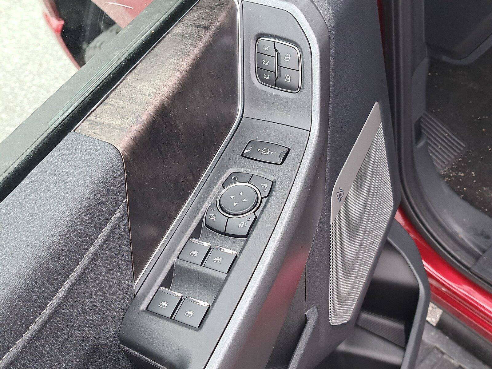 New 2026 Ford F250 Lariat w/ Black Appearance Package AWD/4WD image 14