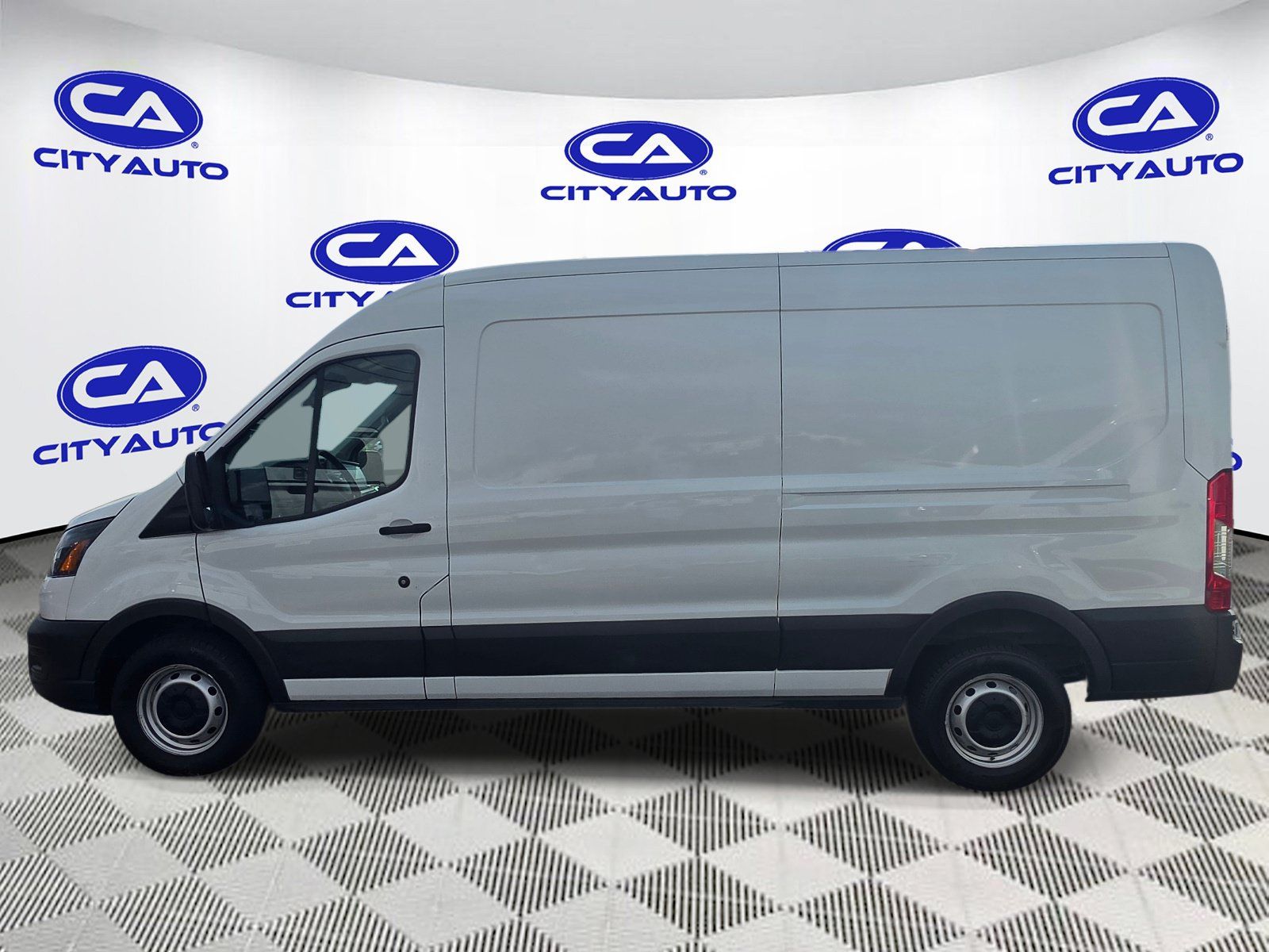 Used 2023 Ford Transit 250 Medium Roof w/ Load Area Protection Package RWD image 7
