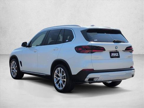 Used 2024 BMW X5 xDrive40i w/ Premium Package AWD/4WD image 8
