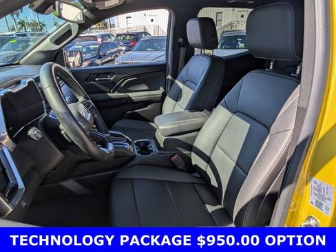 Used 2023 GMC Canyon Elevation w/ Elevation Premium Package image 6