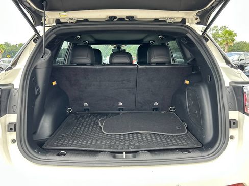 Used 2021 Jeep Compass Latitude w/ Sun and Sound Group AWD/4WD image 6