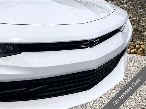 Used 2017 Chevrolet Camaro LT w/ Technology Package RWD image 23