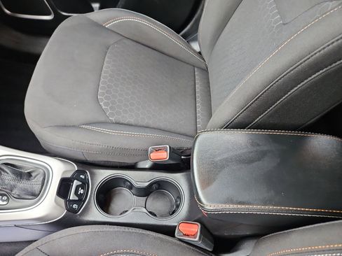 Used 2018 Jeep Compass Sport AWD/4WD image 25