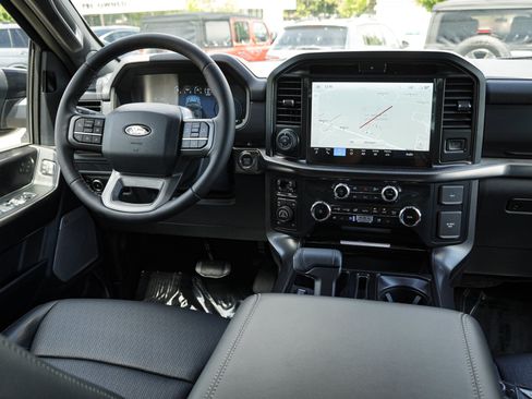 Used 2025 Ford F150 Lariat w/ Bed Utility Package AWD/4WD image 31