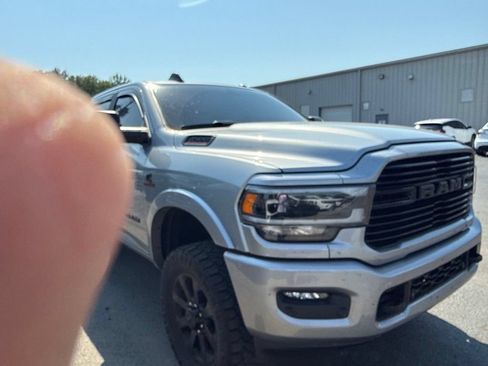 Used 2021 RAM 2500 Laramie w/ Night Edition AWD/4WD image 4