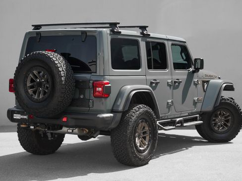 Used 2025 Jeep Wrangler Unlimited Rubicon 392 AWD/4WD image 3