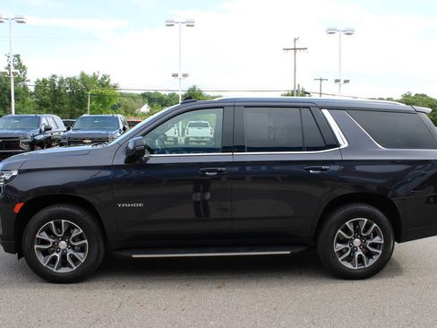 Used 2024 Chevrolet Tahoe LT w/ Luxury Package AWD/4WD image 29