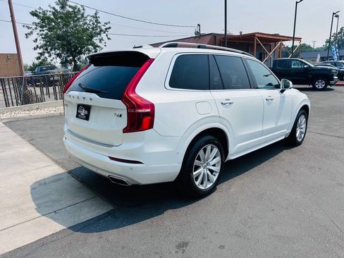Used 2017 Volvo XC90 T6 Momentum w/ Vision Package AWD/4WD image 7
