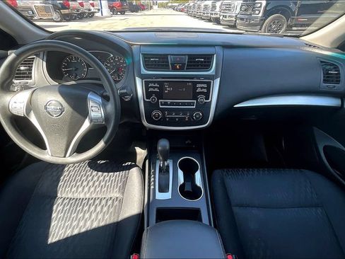 Used 2018 Nissan Altima 2.5 S w/ S Convenience Package FWD image 15