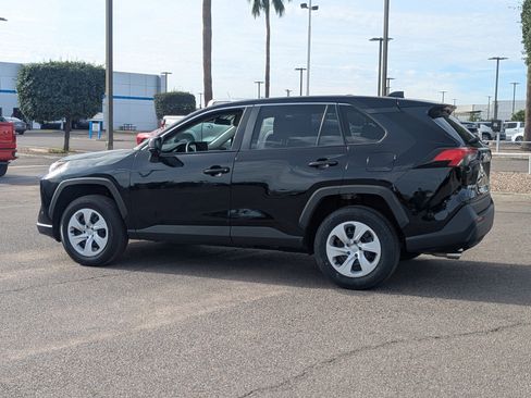 Used 2024 Toyota RAV4 LE image 4