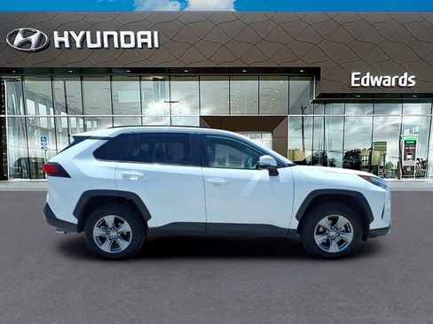 Used 2024 Toyota RAV4 XLE AWD/4WD image 6