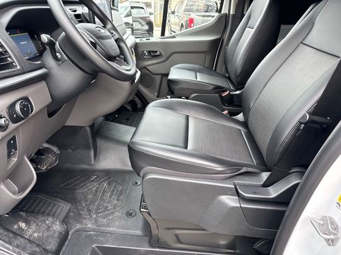 New 2026 Ford Transit 250 148 Medium Roof w/ Load Area Protection Package image 9