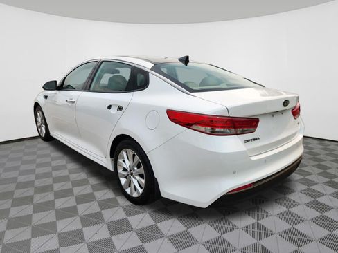 Used 2016 Kia Optima EX w/ Premium Package FWD image 3