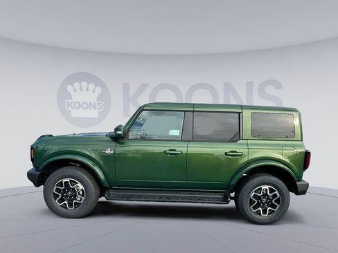 New 2025 Ford Bronco Outer Banks image 2