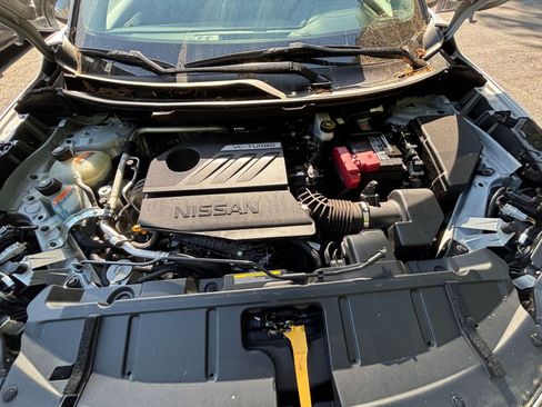 Used 2023 Nissan Rogue SV FWD image 33