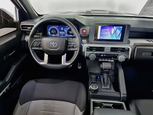 Used 2025 Toyota Tacoma TRD Sport AWD/4WD image 22