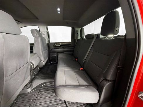 Used 2024 GMC Sierra 2500 SLE image 22
