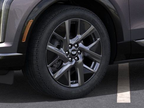 New 2025 Cadillac Optiq Luxury 1 w/ LPO, Floor Liner Package image 9