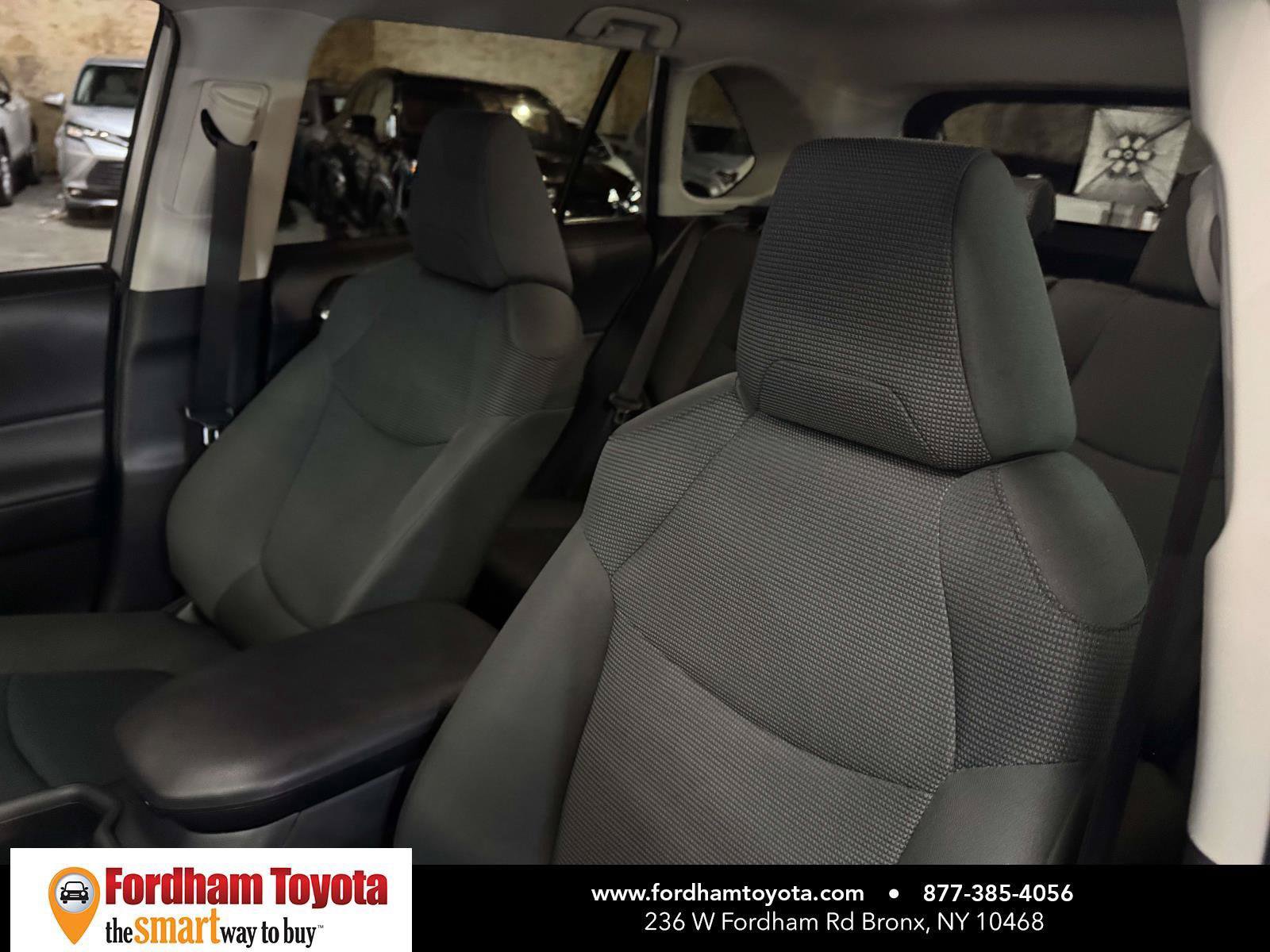 Certified 2023 Toyota RAV4 LE AWD/4WD image 18