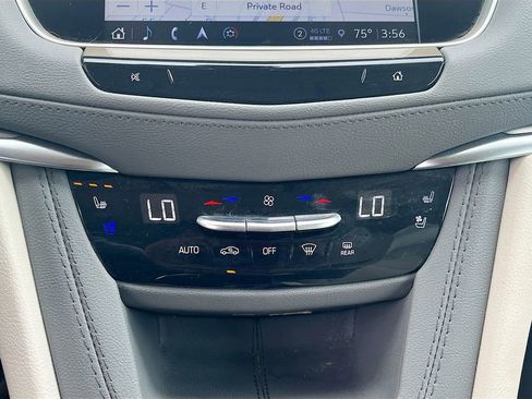 Used 2024 Cadillac XT5 Premium Luxury w/ Technology Package FWD image 16
