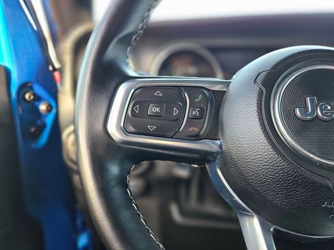 Used 2021 Jeep Wrangler Sahara w/ Safety Group image 23