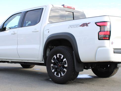 Used 2024 Nissan Frontier PRO-4X w/ Technology Package image 7