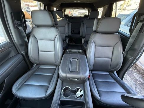 Used 2021 Chevrolet Tahoe Z71 w/ Rear Media and Nav Package image 19