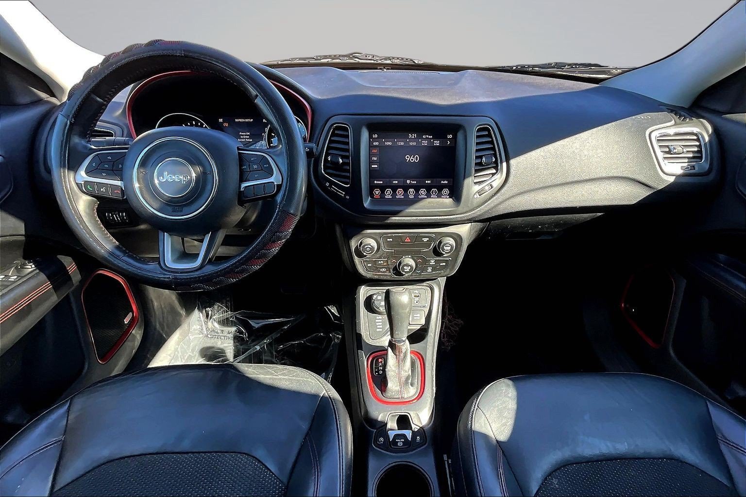 Used 2017 Jeep Compass Trailhawk w/ Cold Weather Group AWD/4WD image 6