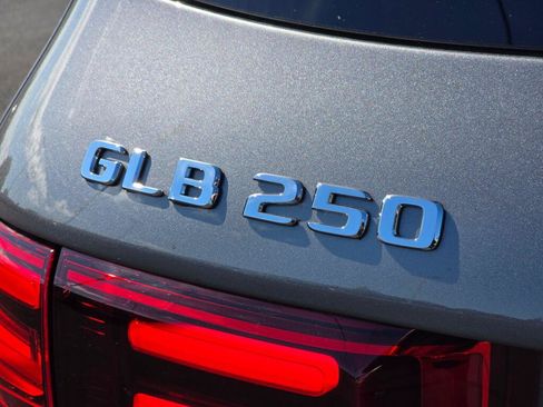 New 2026 Mercedes-Benz GLB 250 4MATIC image 32