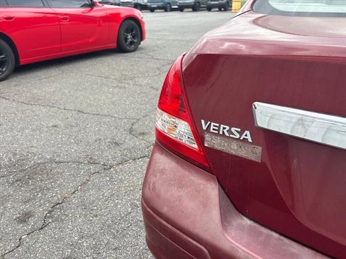 Used 2007 Nissan Versa Sedan FWD image 13