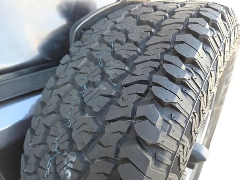 Used 2021 Jeep Wrangler Sport S image 62