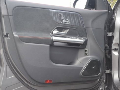 Certified 2025 Mercedes-Benz GLA 250 image 12