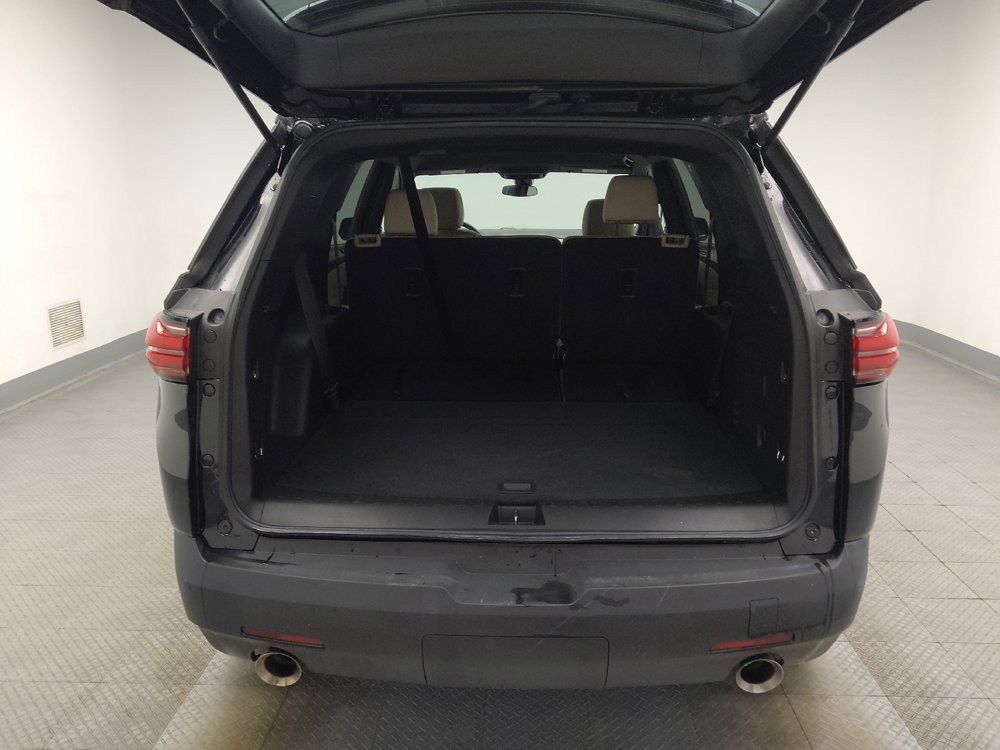 Used 2023 Chevrolet Traverse LS w/ Safety Package FWD image 29