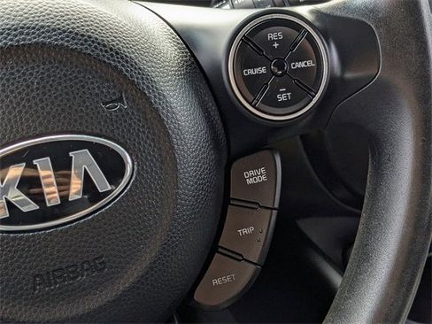 Used 2017 Kia Soul image 24