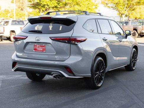 Certified 2025 Toyota Highlander XSE image 5