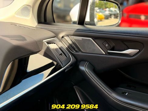 Used 2020 Jaguar I-PACE SE AWD/4WD image 15