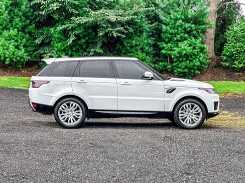 Used 2019 Land Rover Range Rover Sport HSE image 10