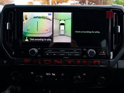 New 2026 Nissan Frontier PRO-4X w/ Pro-4x Convenience Package image 15