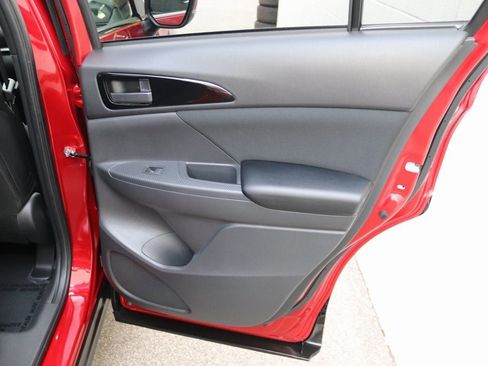 Used 2025 Mitsubishi Eclipse Cross ES image 9