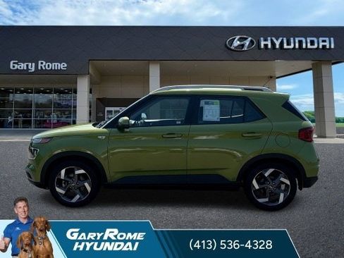 Certified 2023 Hyundai Venue SEL FWD image 13
