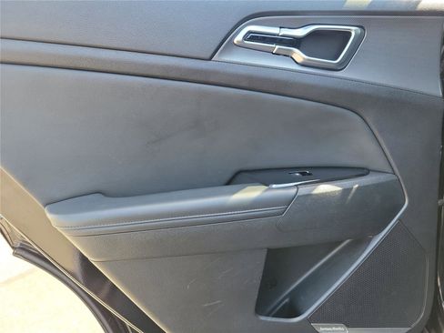 Used 2023 Kia Sportage SX FWD image 16